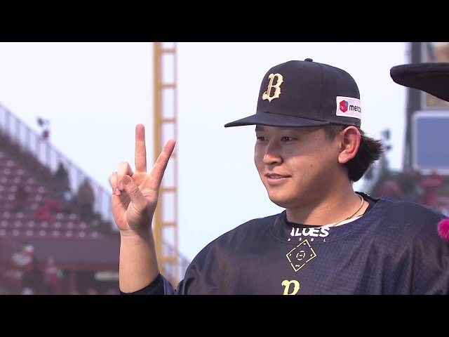 マリーンズ・荻野忠寛投手・井口資仁選手ヒーローインタビュー 6 マリーンズ・荻野忠寛投手・井口資仁選手ヒーローインタビュー 6