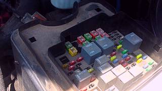 How to fix 2002-2007 chevrolet ac that switches to heat on its own- drivers side blend door actuator