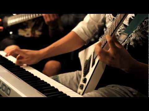Immortal Guardian- Insane Shredding w/ Simultaneous Guitar/Keyboard Solo