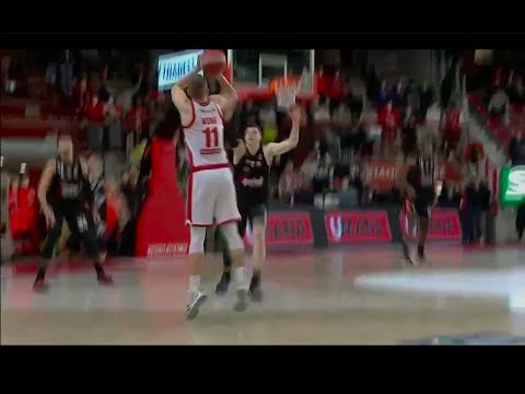 Siim-Sander Vene 27 pts vs Bologna