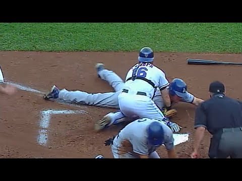 LAD@NYM: Lo Duca tags out two runners at the plate