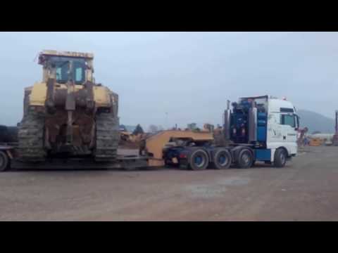 Transporting The Huge Komatsu D475 Bulldozer By Side - Fasoulas Heavy Transports
