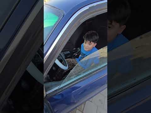 حسوني اشتره بي ام دبليو BMW يريد يطير بيها