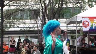 Mama Tits is a Crusader!!