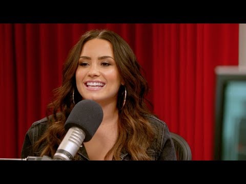 Rapid Fire Questions with Demi Lovato | Radio Disney