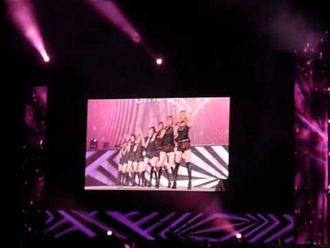 121125 SNSD AT SMTOWN IN BANGKOK - GENIE
