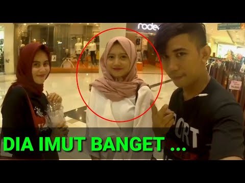 minta-foto-di-orang-yang-nggak-dikenal-selfie-prank-prank-indonesia-part2