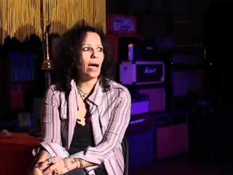 P!nk - A life less ordinary - Linda Perry Interview