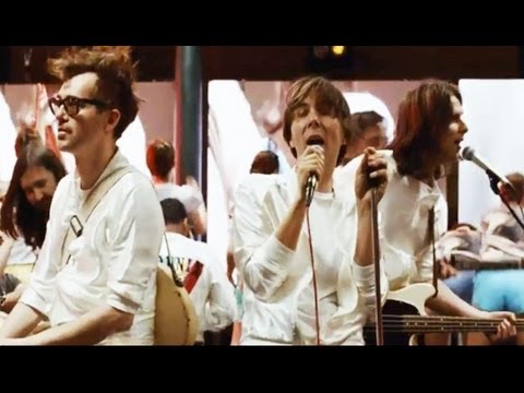 Phoenix - Trying To Be Cool