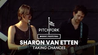 Sharon Van Etten performs &quot;Taking Chances&quot; - Pitchfork Music Festival 2014