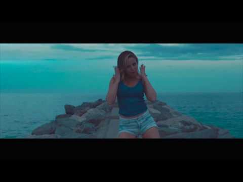 Carla Sanz - No Me Enamoro (Vídeo Oficial) #Reggaeton #MusicaLatina