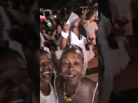'A Taste of Salsa' Travellers singalong at SALSOGA '25 White Party