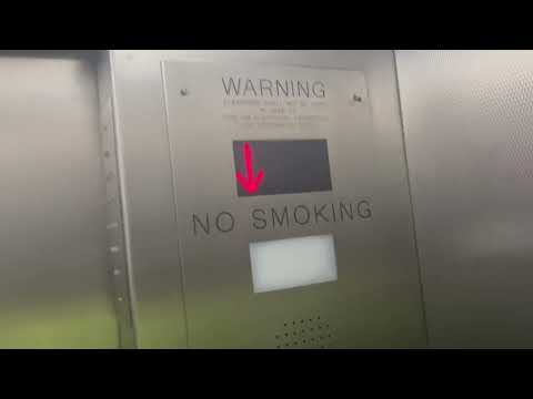 Modded US?? Hydraulic DC Bound Elevator at Farragut West Metro Station - Washington DC