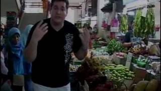 preview picture of video 'LARKIN WET MARKET, JOHOR BAHRU - SPICY STEVE IN MALAYSIA'