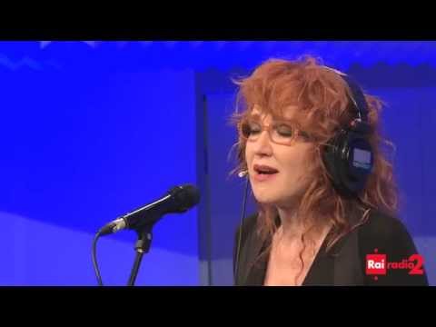 Fiorella Mannoia live "La stagione dell'amore" - Radio2 SuperMax