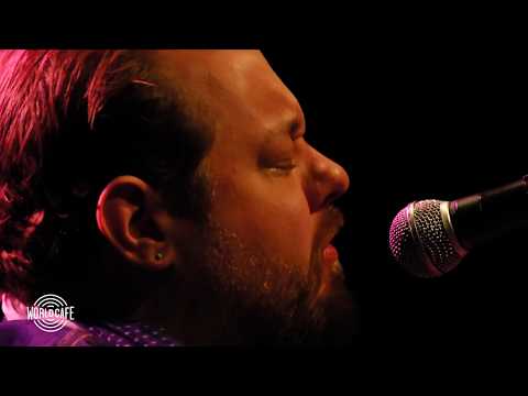 Nathaniel Rateliff - Rush On (Recorded Live for World Cafe) video cancion en vivo 2020 Nathaniel Rateliff - Rush On (Recorded Live for World Cafe) video cancion en vivo 2020
