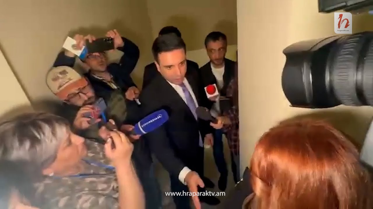 Միջադեպից հետո Ալեն Սիմոնյանը մոտեցավ լրագրողներին