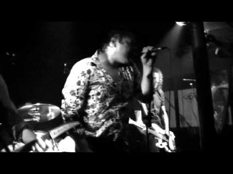 The Holy Curse - Johnny's day - Live - Machine à Coudre 24-05-2011