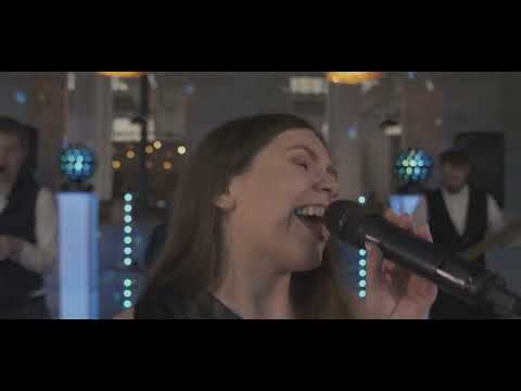 The Crescendos Band - 6 Piece Party Band - Wedding Bands For Hire West Yorkshire