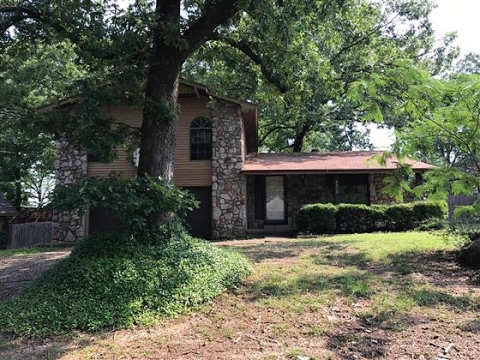 8010 Lee Summit Drive, Little Rock, AR