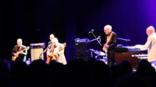Graham Parker &amp; The Rumour - Watch The Moon Come Down