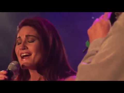 Nianell & Dozi - We've Got Tonight (Live)