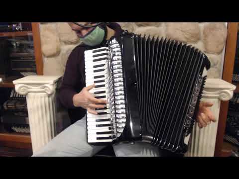4597 - Black Avanti Morbidoni Crown Classic Piano Accordion LMH 41 120 $1999