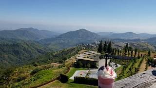 preview picture of video 'Beautiful view from Pino Latte Cafe, Khao Kho, Thailand'