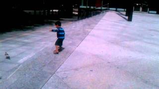 preview picture of video 'Advay chasing pigeons near Grand Central NY city'