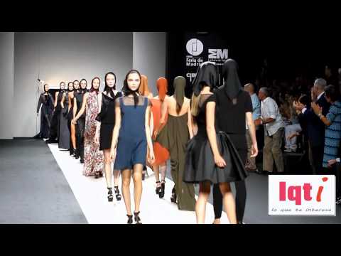 Desfile Postumo de Jesus del Pozo Primavera Verano 2011