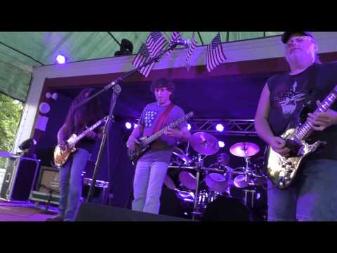 Smokin' Gunnz LIVE. Randal Ray Robertson. "War Pigs" by Black Sabbath