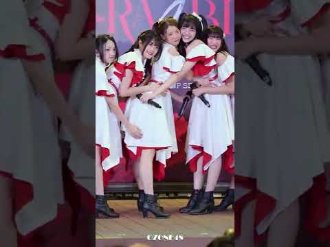 [4K] Fancam Fame BNK48 - First Rabbit @ Central RAMA3 270265