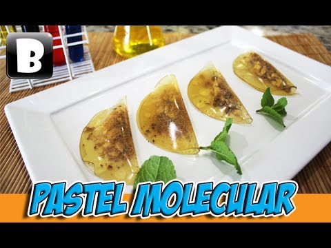 Pastel molecular de mel com chocolate e nozes