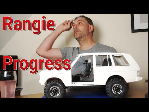 1/10th Scale RC RANGE ROVER meets Axial chassis and Toyota LC80 interior