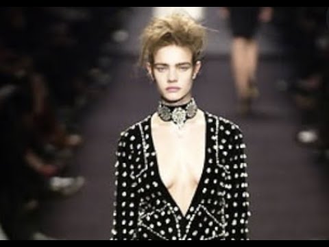 Yves Saint Laurent Fall/Winter 2002/2003 (with Original Soundtrack)