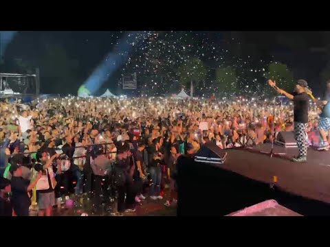 Band Tipe-X Bius Ribuan Penonton di Sport Center