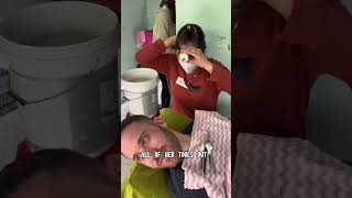 Download lagu Side of the road ear cleaning in Vietnam🇻🇳 mp3