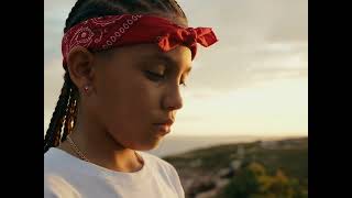 Video Tiene Que Vivirla de RC La Sensación 