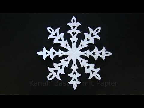 Schneeflocken basteln mit Papier - Einfache Winterdeko selber machen - Eiskristalle