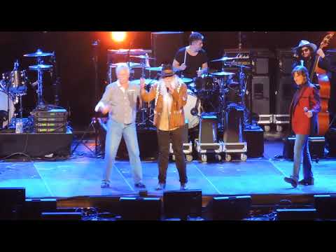 The Oak Ridge Boys  sing a new song Brand New Star