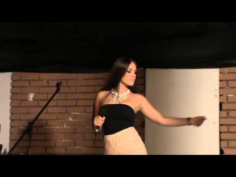 Ana Uršula Najev - Ugasi me