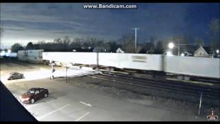 preview picture of video 'FLYING! NS Intermodal Train in Chesterton, IN 11/2/14'
