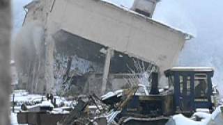 preview picture of video 'Lyukóbánya épület robbantás 3'