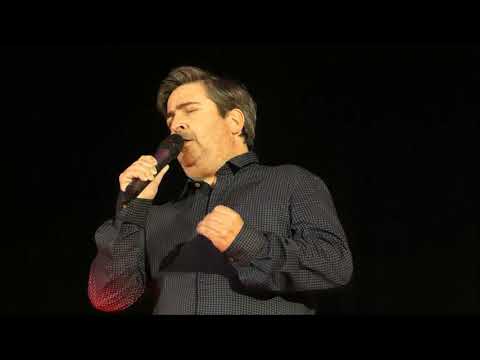 Helder Moutinho - "Loucura *Sou do Fado*" (Frederico de Brito / Júlio Campos de Sousa)