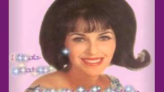 Wanda Jackson - Please Help Me I'm Falling