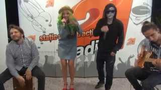 Carla&#39;s Dreams feat.  Delia - Cum ne noi (LIVE @ Radio 21)