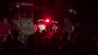 H2o show, "Scene Report"