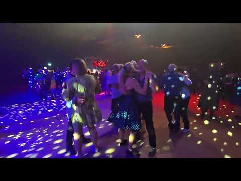 Jeg elsker deg, min venn med Contrazt på Braatthallen 27.9 Dansnytt Hilde Arntzen 