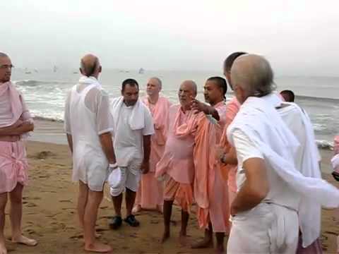 Srila Gurudeva walking on the beach in Puri 2009