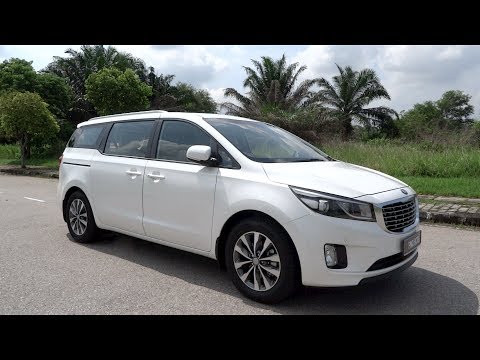 2017 Kia Grand Carnival 2.2 CRDi EX Start-Up and Full Vehicle Tour